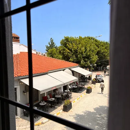 Efharisto Hotel